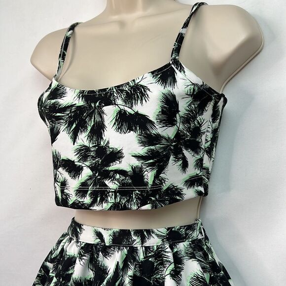 Torn by Ronny Kobo black and green print matching skirt and crop top NWT size XS - Picture 5 of 16